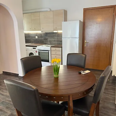 Erodios Apartman *