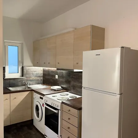 Erodios Apartamento Caristo